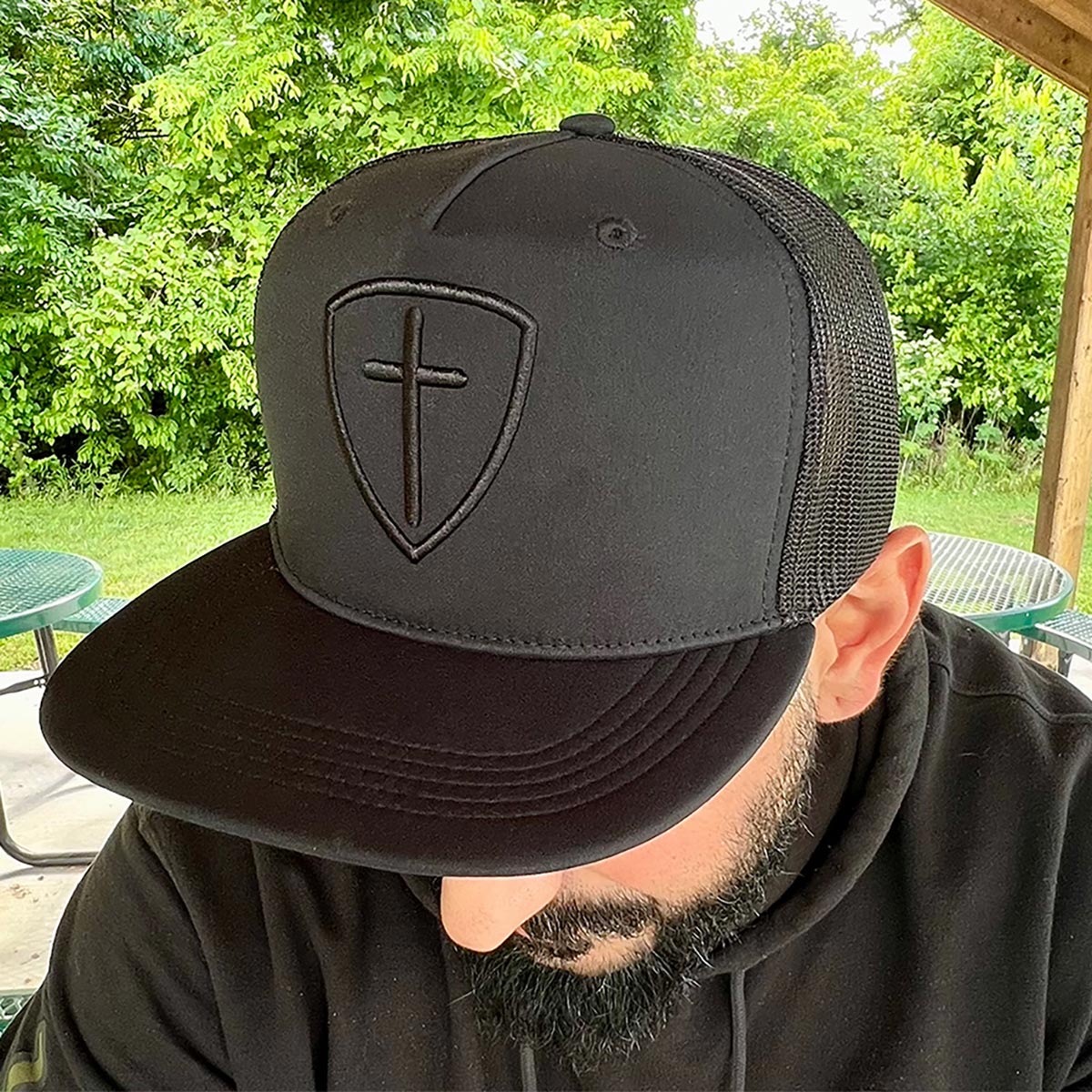 Kerusso Mens Cap Black Cross And Shield